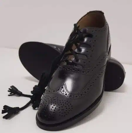 Kilt shoes